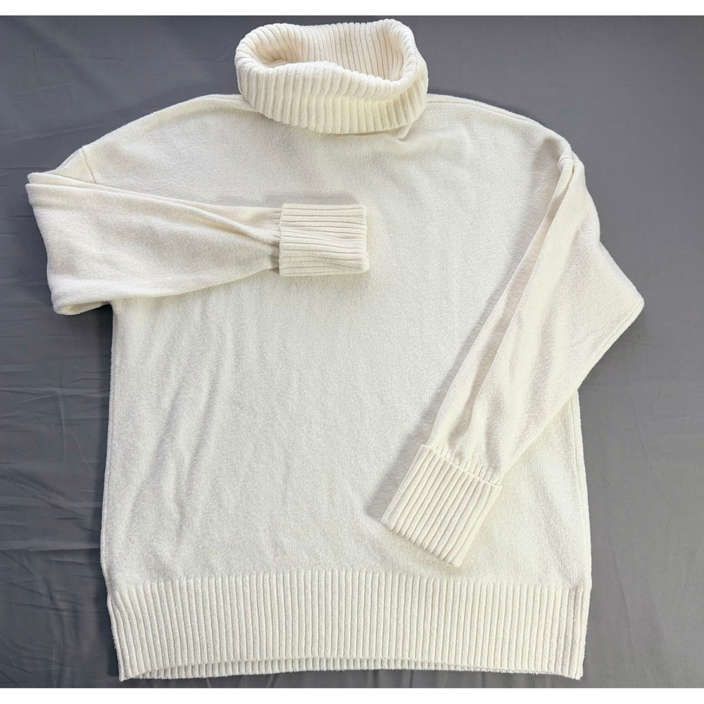 Old Navy Nara Turtleneck Tunic Sweater Womens Medium Cream White Knit Cozy Warm